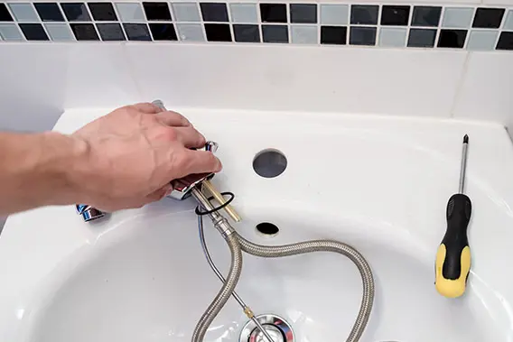 remplacement robinet Plombier Saint-Hyacinthe